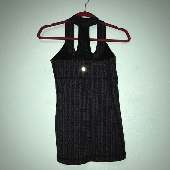 Lululemon Scoop Neck Mesh Tank - Picture 6 of 8